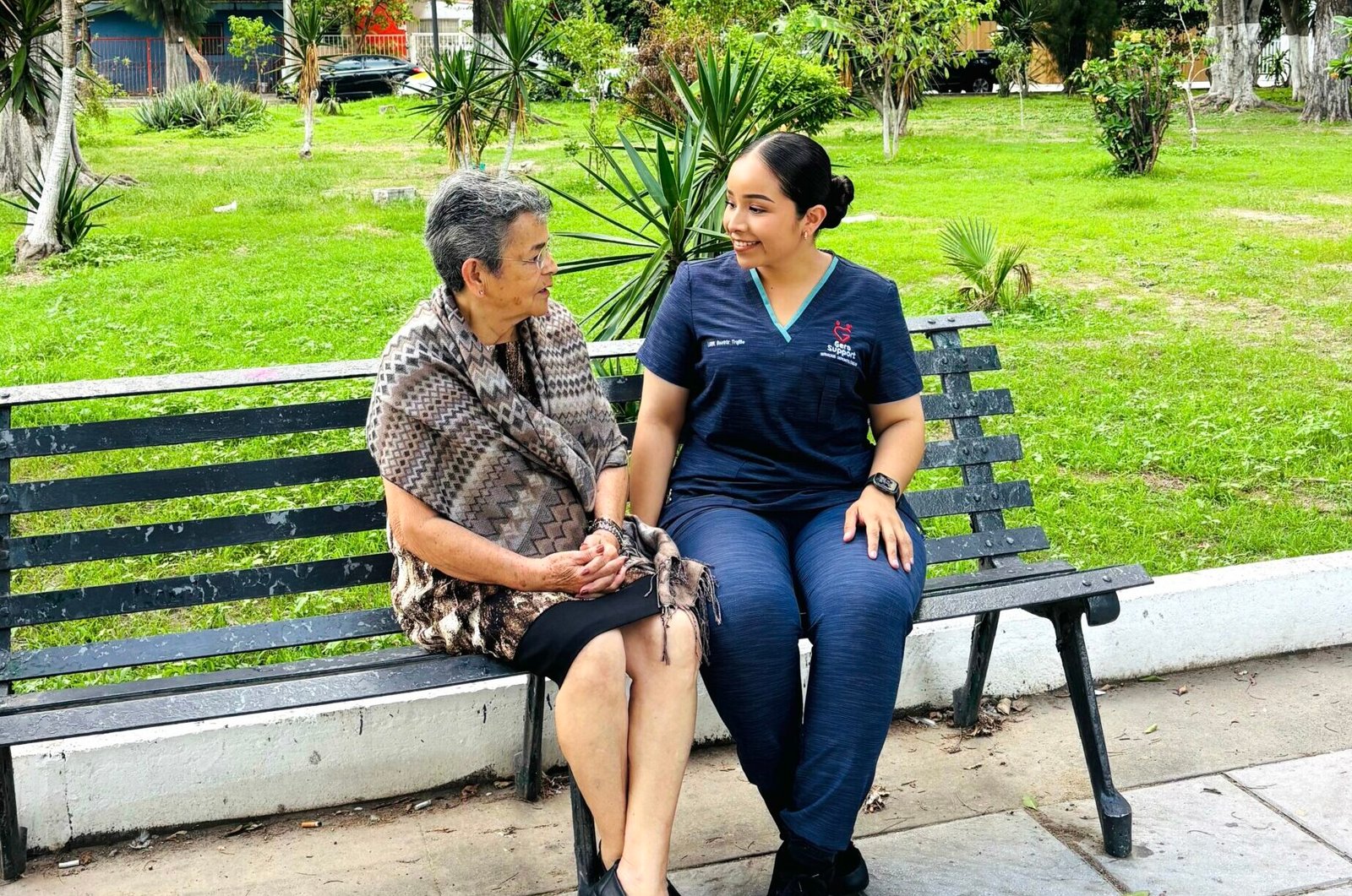 Sesión de terapia ocupacional para adultos mayores en Gero Support, Guadalajara